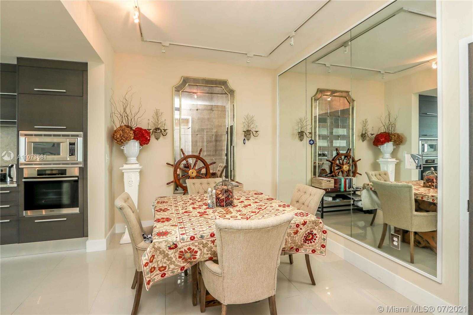 Small Image of 900 BISCAYNE BLVD #2707, Miami Number 9