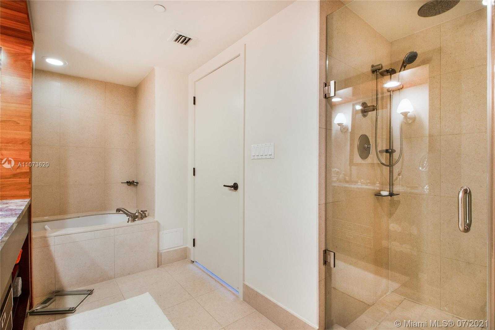 Small Image of 6801 COLLINS AVE #1101, Miami Beach Number 11