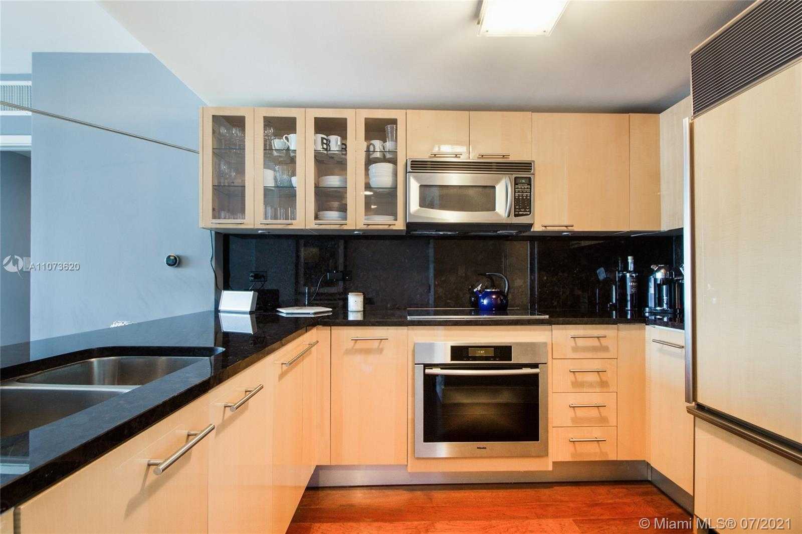 Small Image of 6801 COLLINS AVE #1101, Miami Beach Number 12