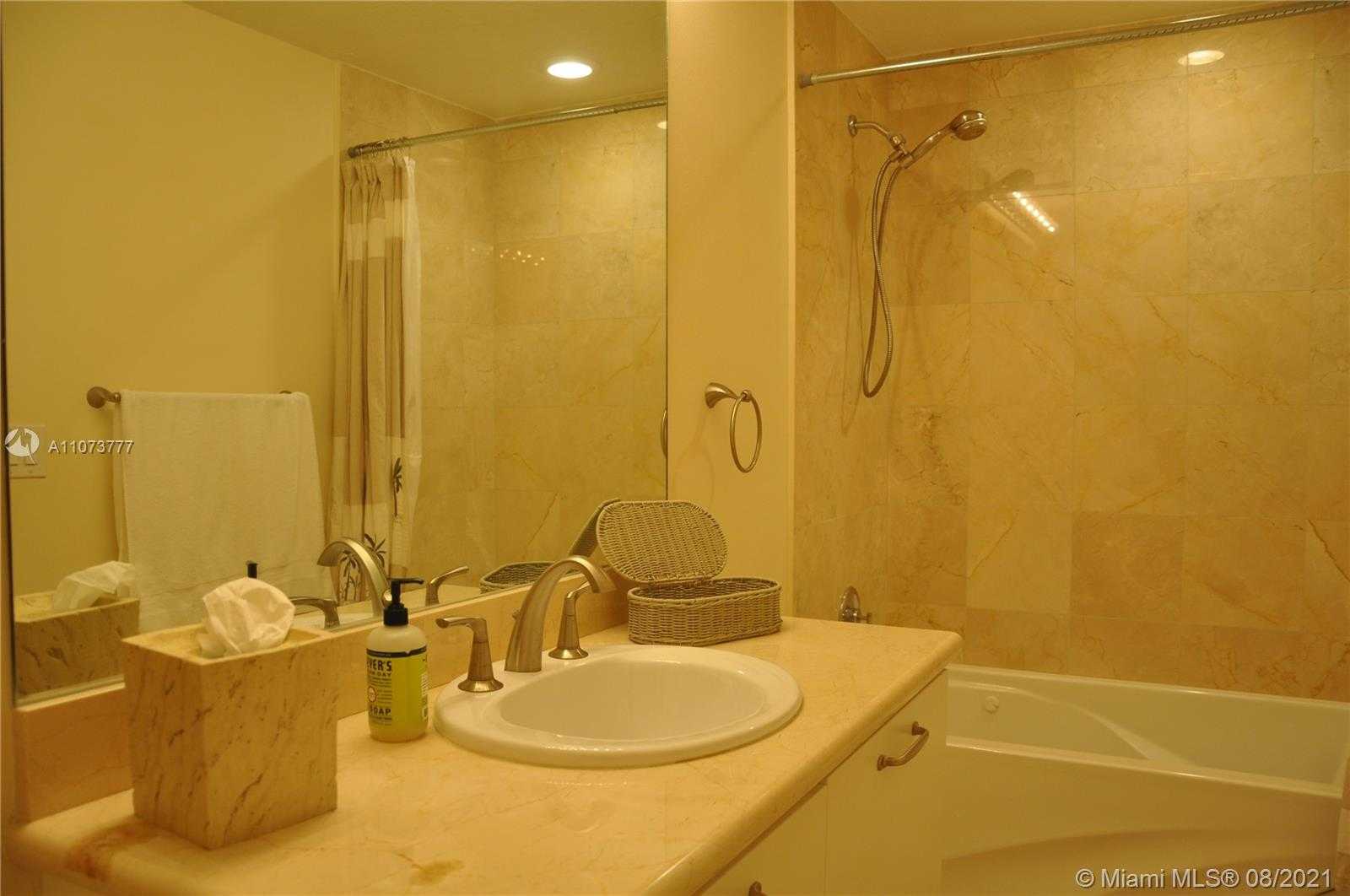 Small Image of 6515 COLLINS AVE #1601, Miami Beach Number 12