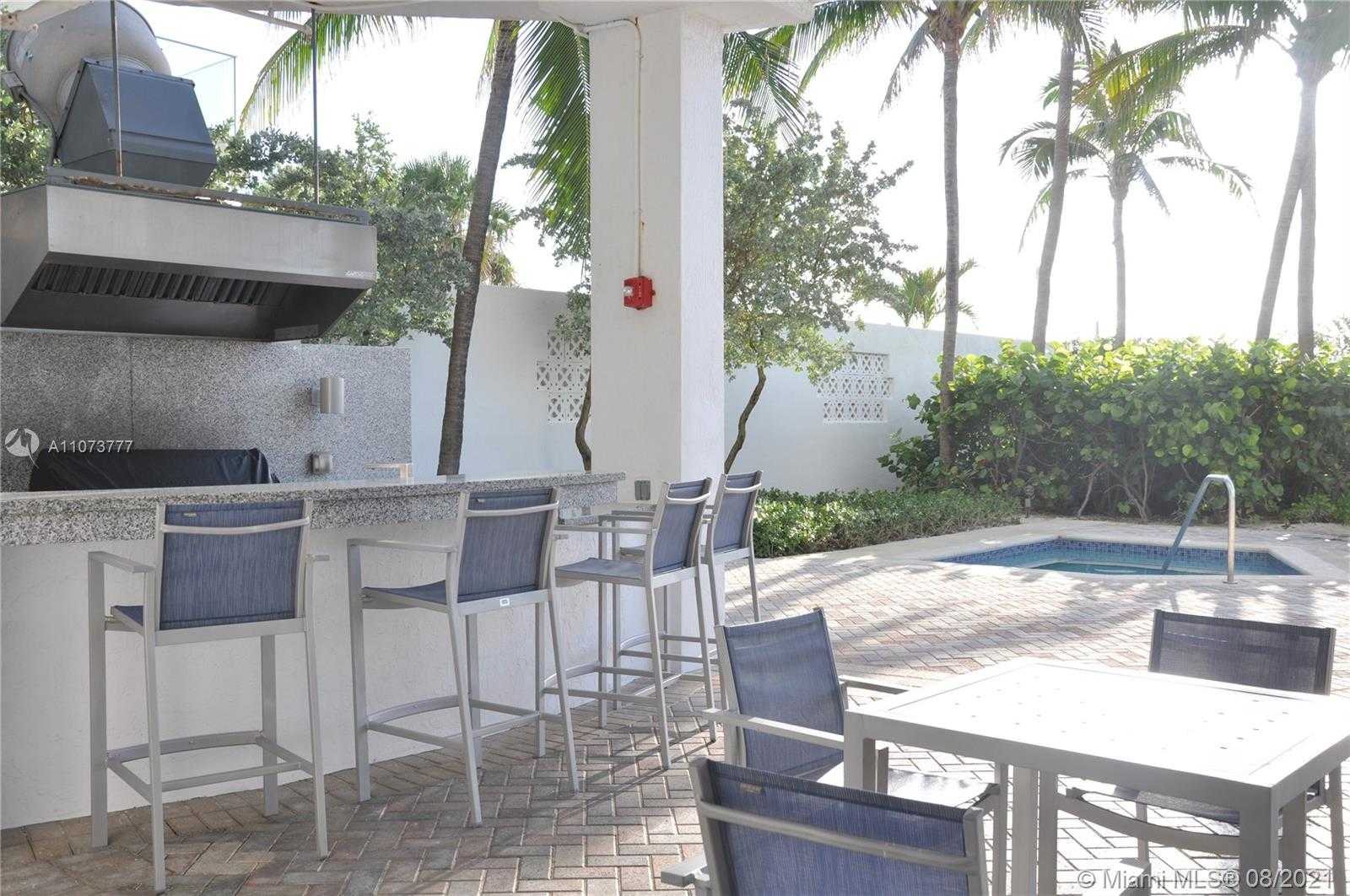 Small Image of 6515 COLLINS AVE #1601, Miami Beach Number 23