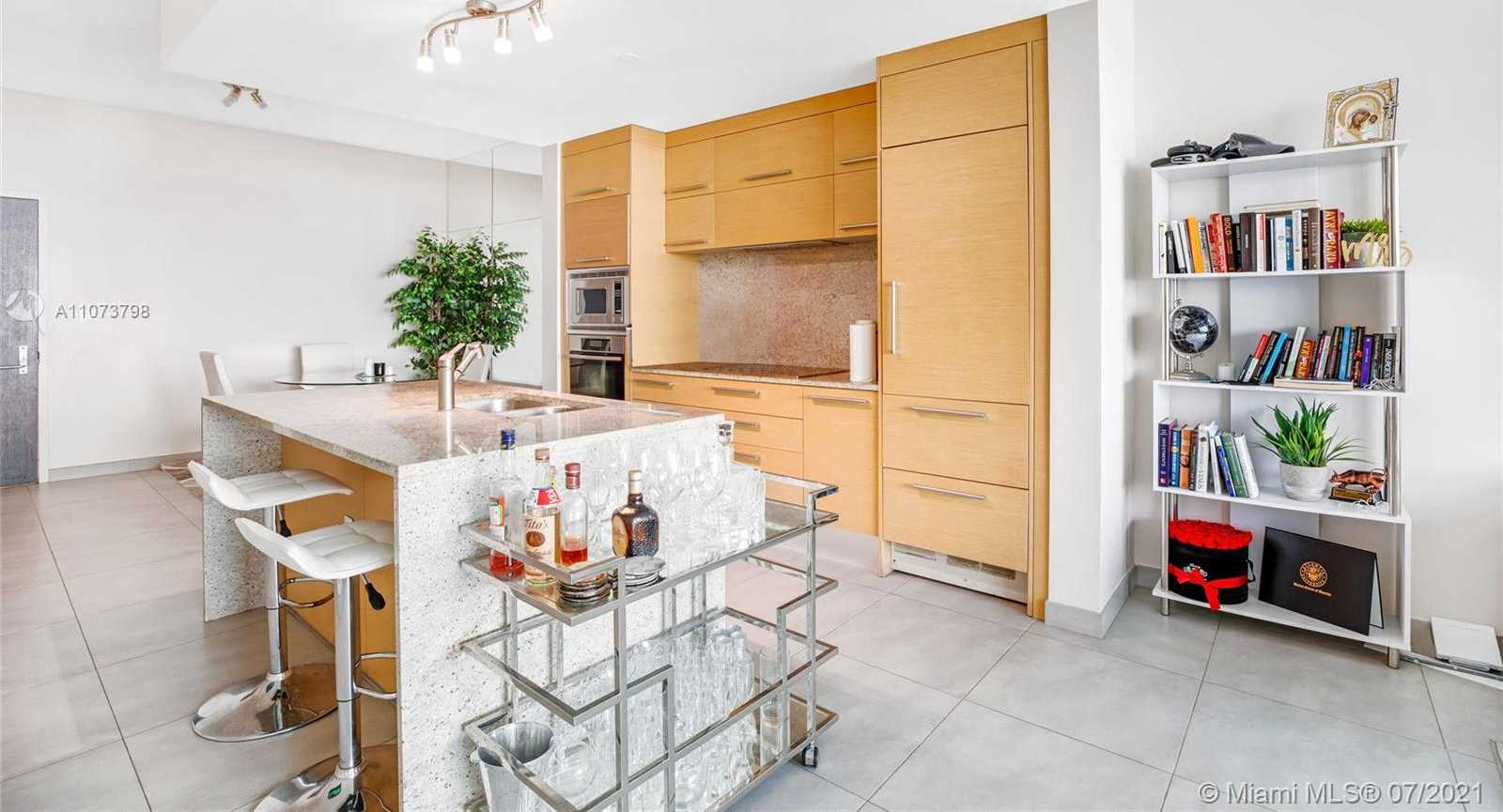 Small Image of 900 BISCAYNE BLVD #5705, Miami Number 10