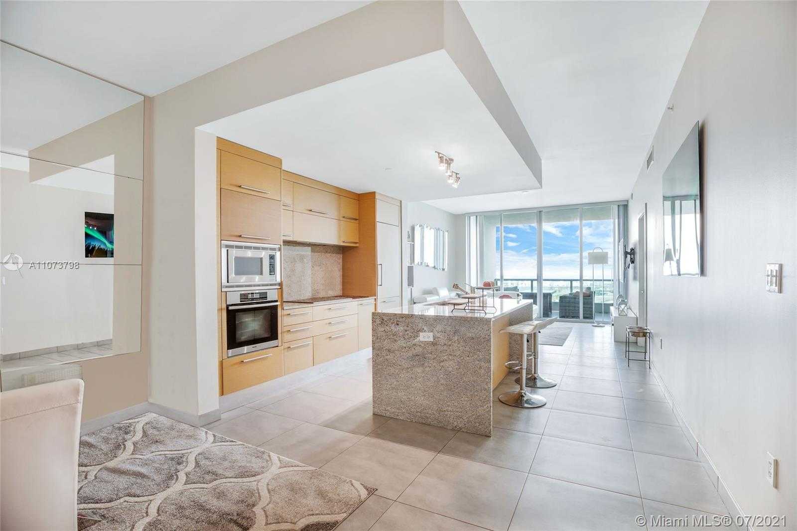 Small Image of 900 BISCAYNE BLVD #5705, Miami Number 4