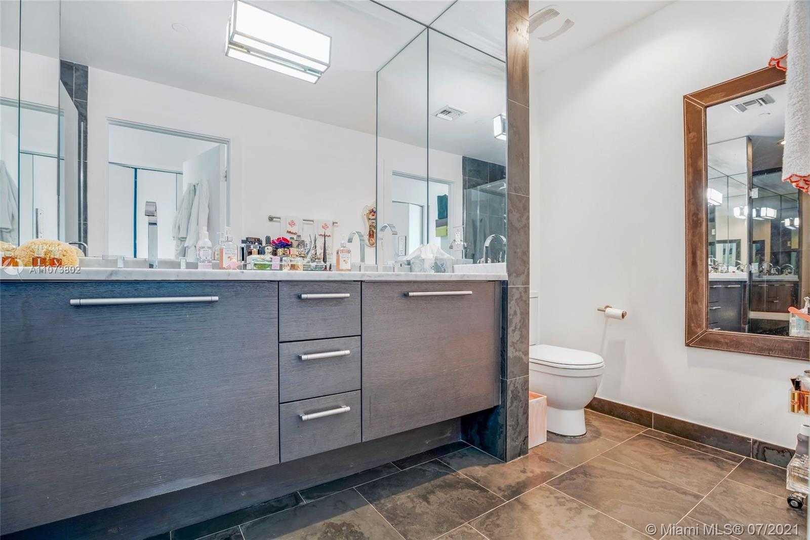 Small Image of 900 BISCAYNE BLVD #5407, Miami Number 15