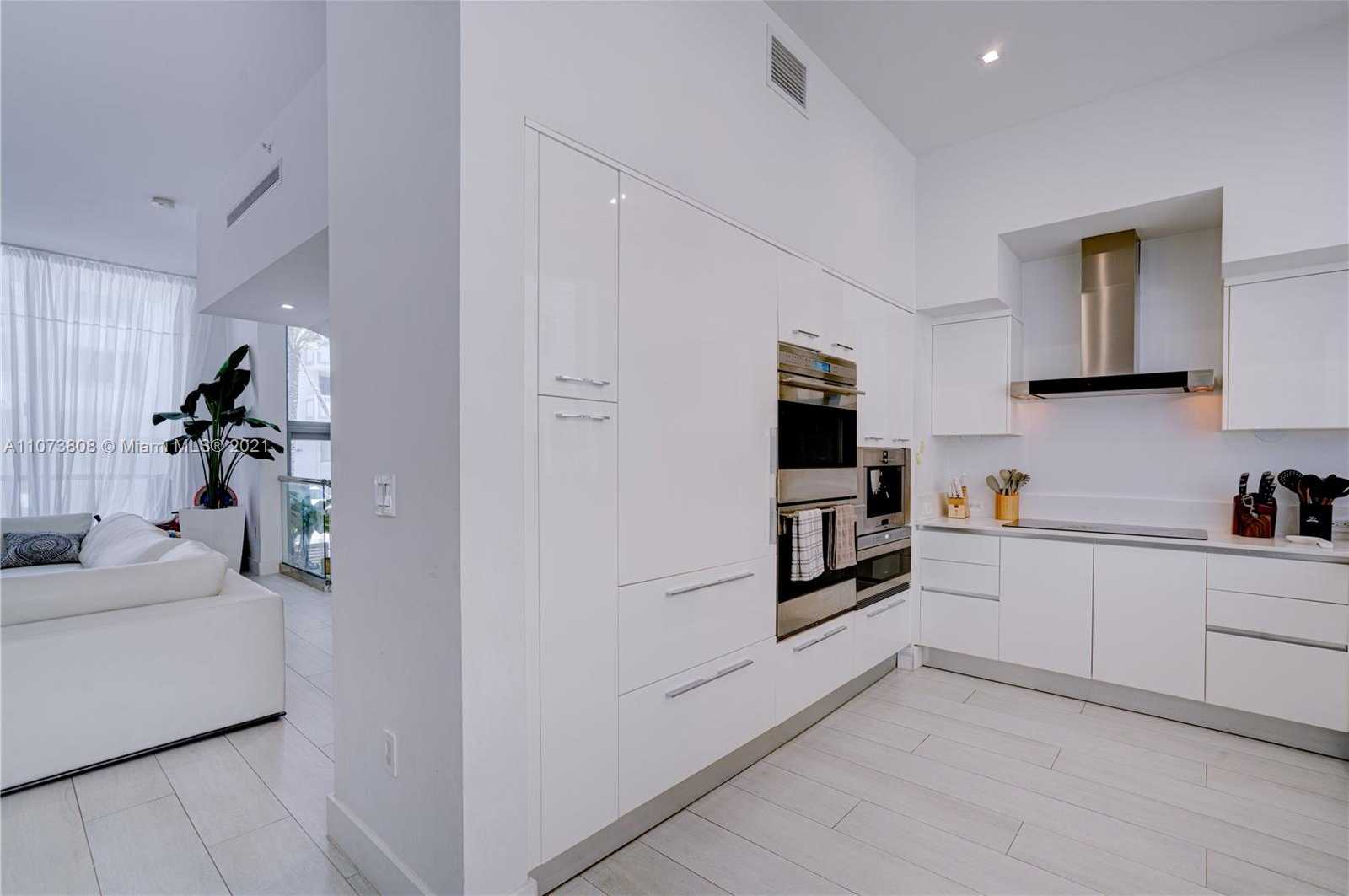 Small Image of 9501 COLLINS AVE #3, Surfside Number 10