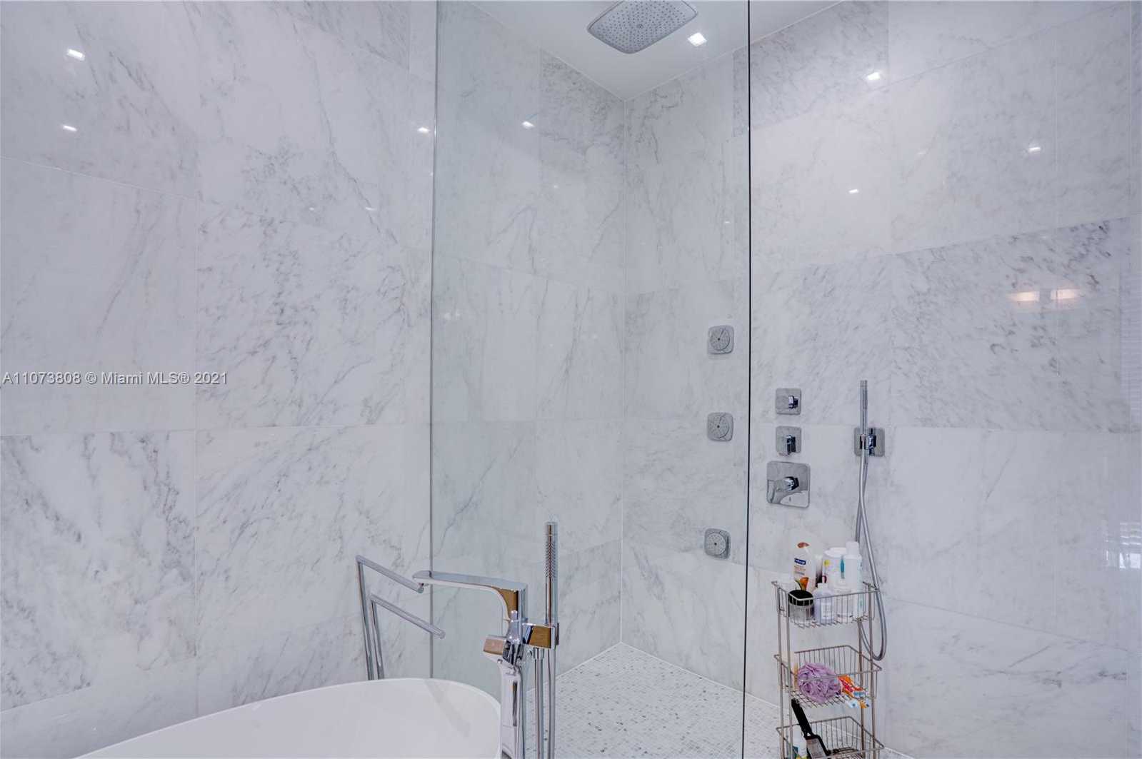 Small Image of 9501 COLLINS AVE #3, Surfside Number 32