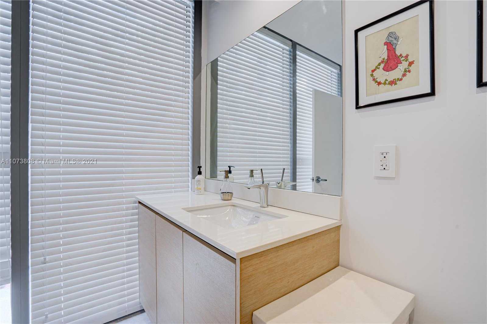 Small Image of 9501 COLLINS AVE #3, Surfside Number 37