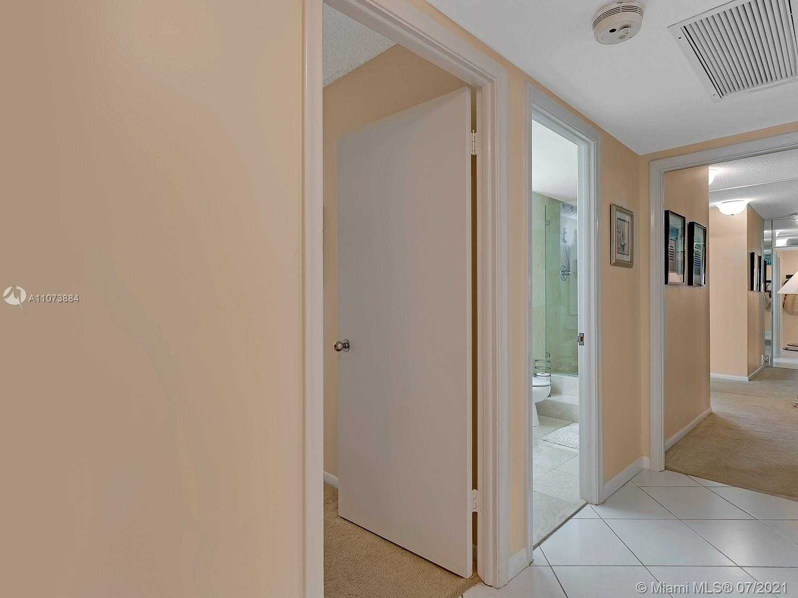 Small Image of 9801 COLLINS AVE #6Z, Bal Harbour Number 44