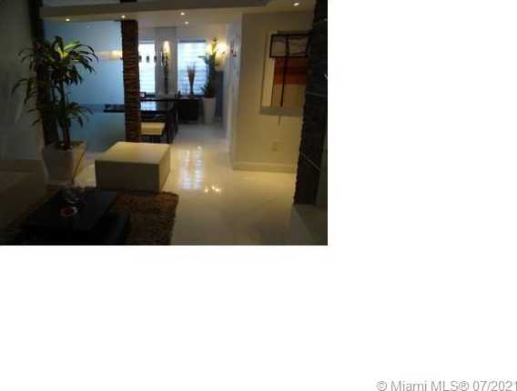 Small Image of 11271 NORTH WEST 75TH LN #11271, Doral Number 15