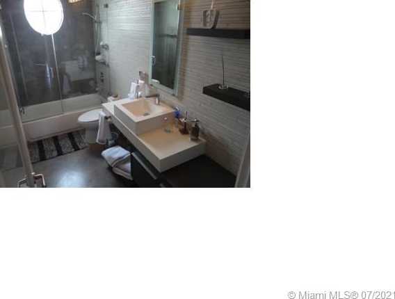 Small Image of 11271 NORTH WEST 75TH LN #11271, Doral Number 8