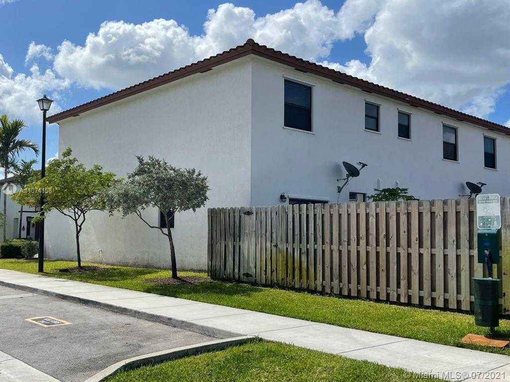 Small Image of 8892 NORTH WEST 102ND CT, Doral Number 4