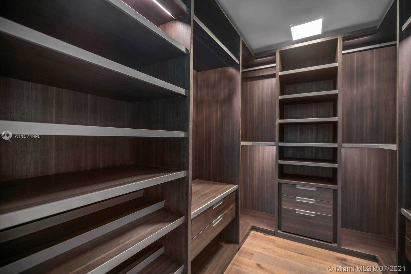 Small Image of 10203 COLLINS AVE #1403, Bal Harbour Number 14