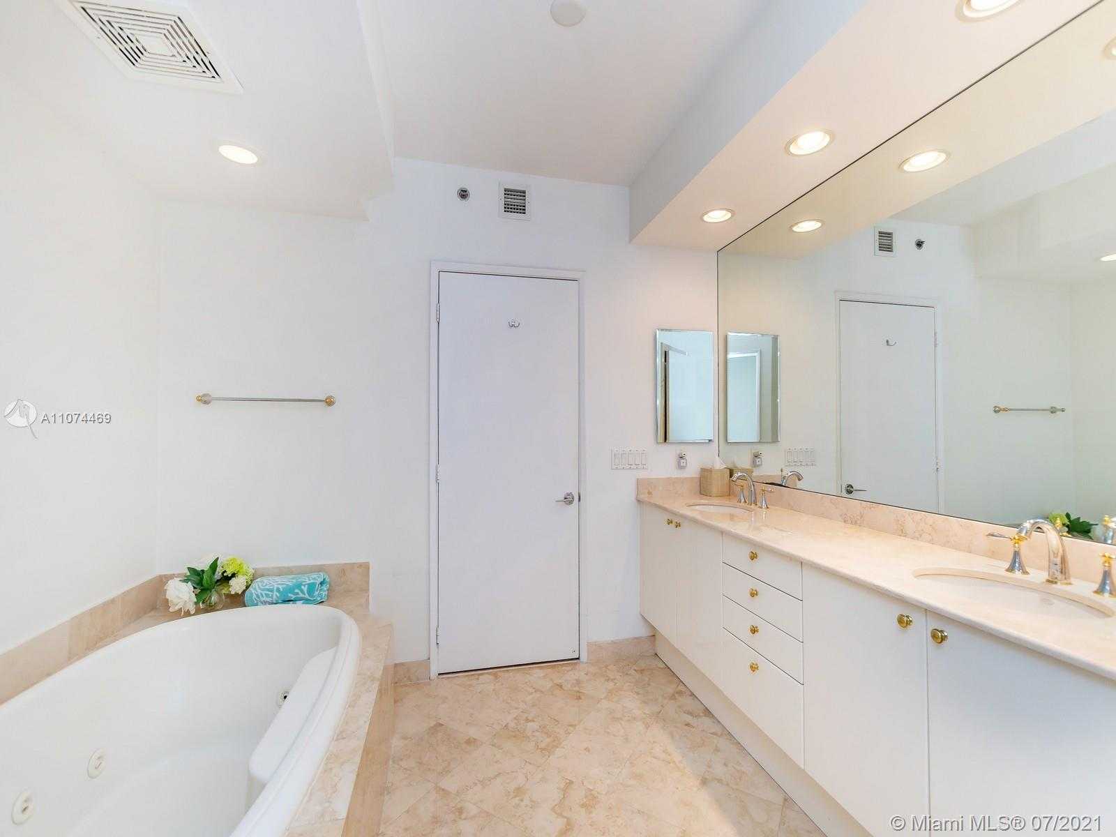Small Image of 791 CRANDON BLVD #504, Key Biscayne Number 13