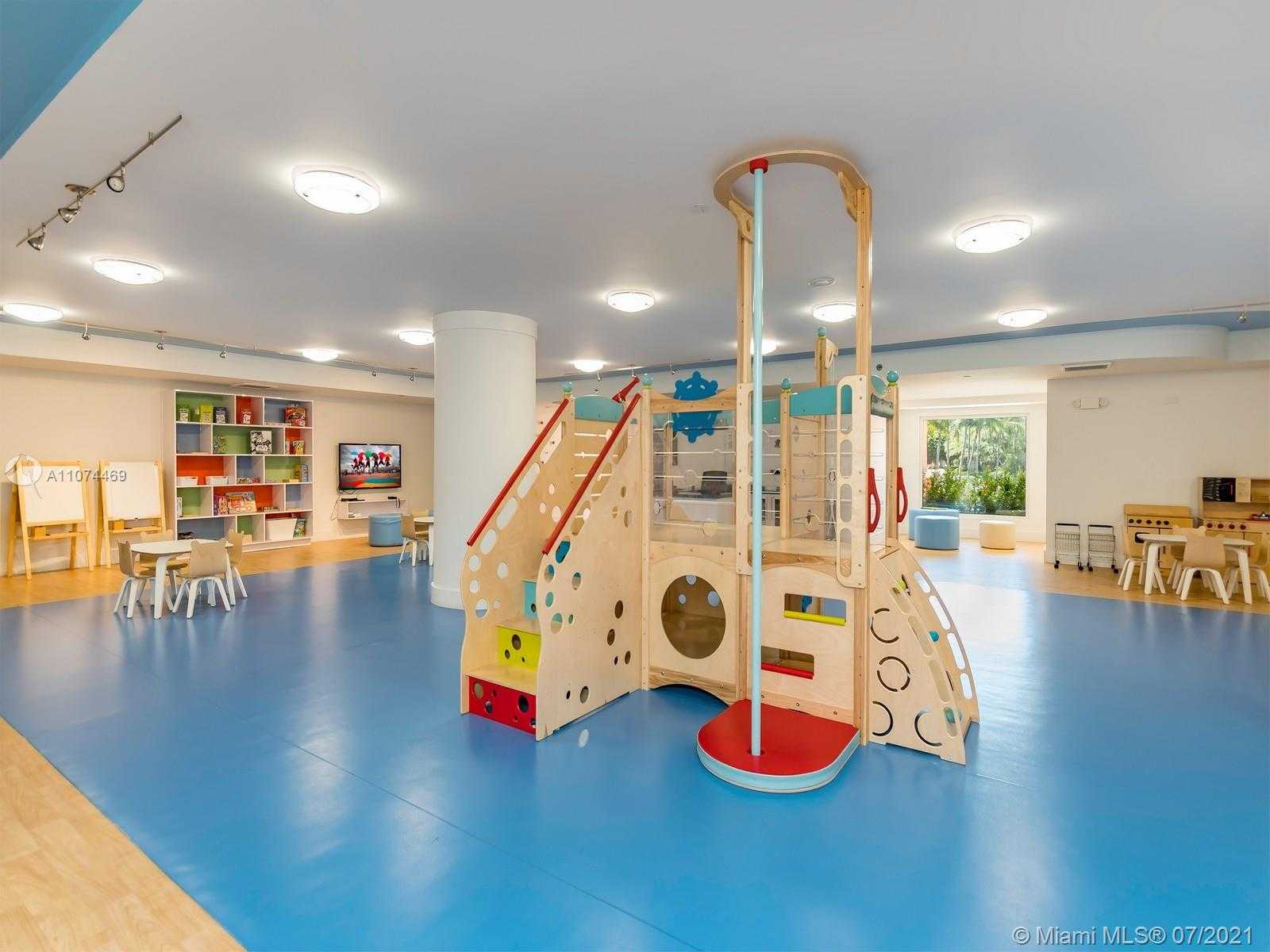 Small Image of 791 CRANDON BLVD #504, Key Biscayne Number 36