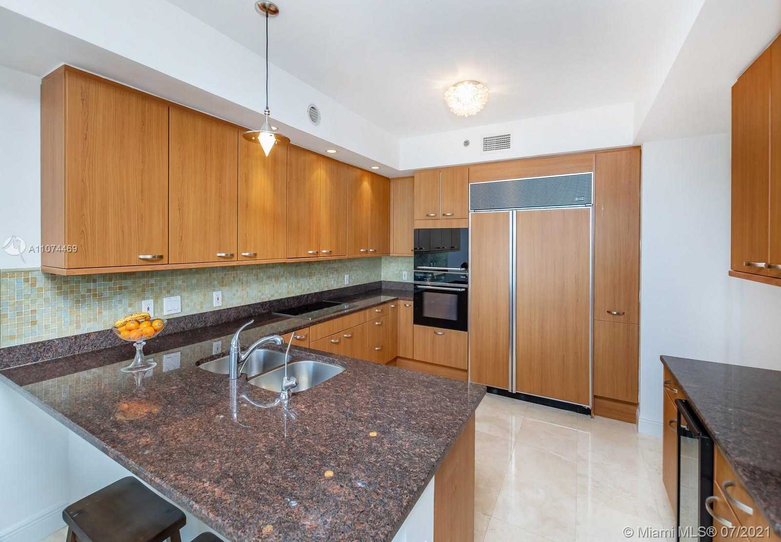 Small Image of 791 CRANDON BLVD #504, Key Biscayne Number 6