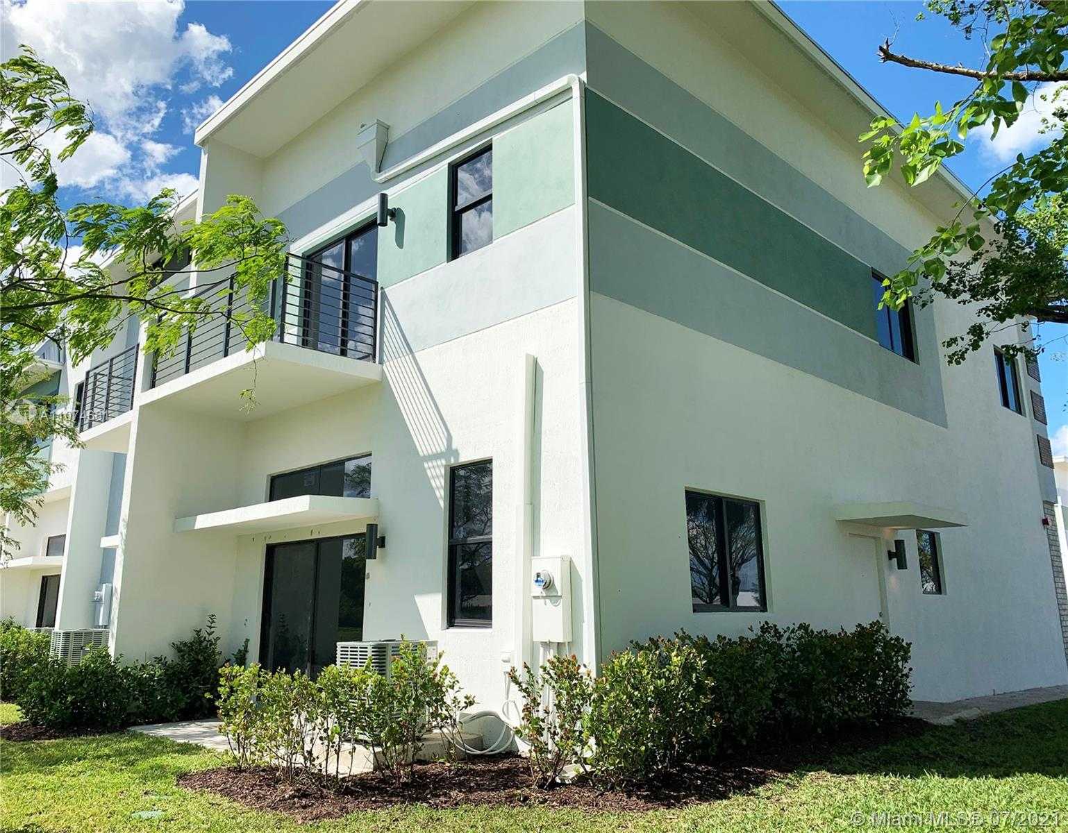 Small Image of 4364 NORTH WEST 8TH CT #4364, Plantation Number 2