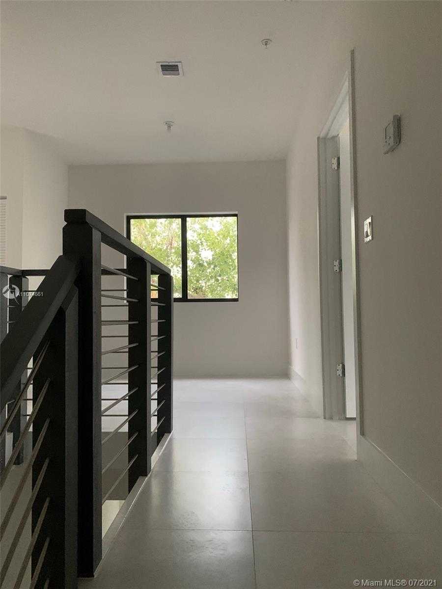 Small Image of 4364 NORTH WEST 8TH CT #4364, Plantation Number 23