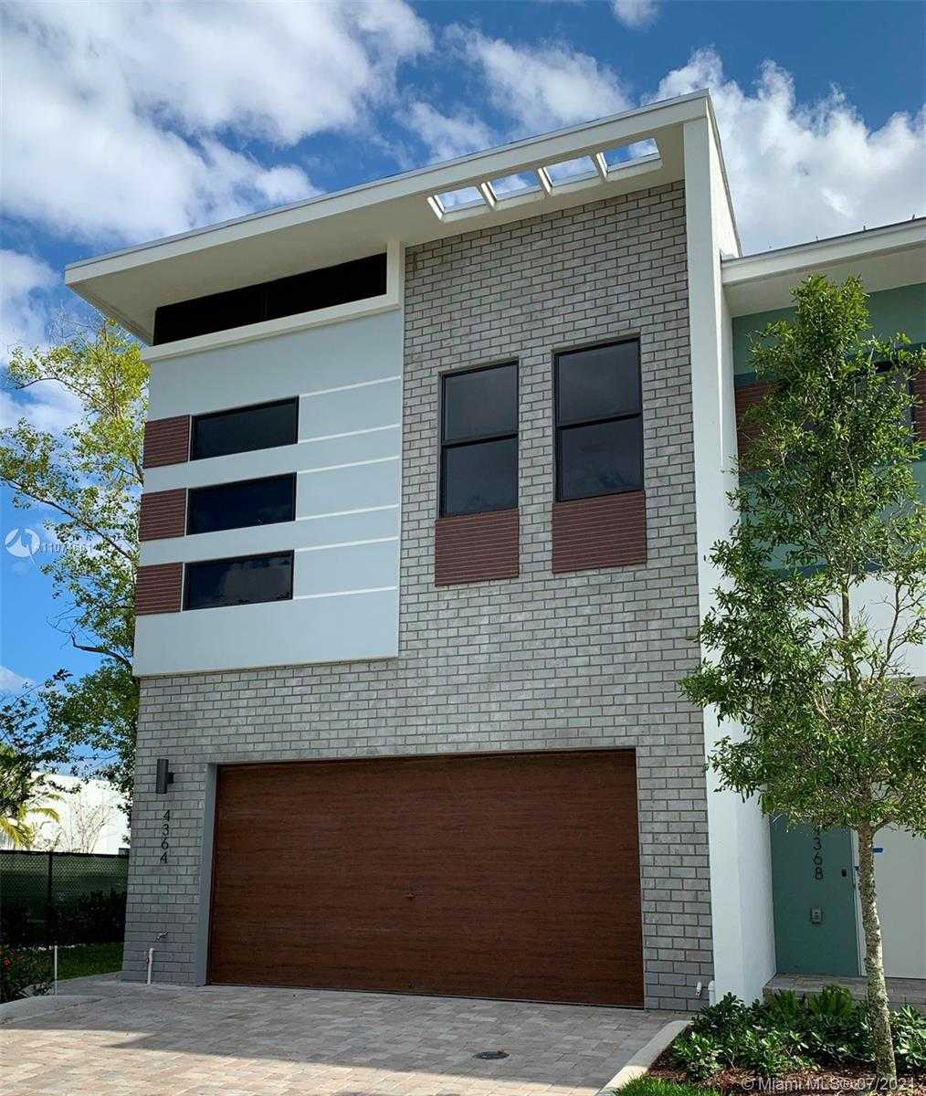 Small Image of 4364 NORTH WEST 8TH CT #4364, Plantation Number 3