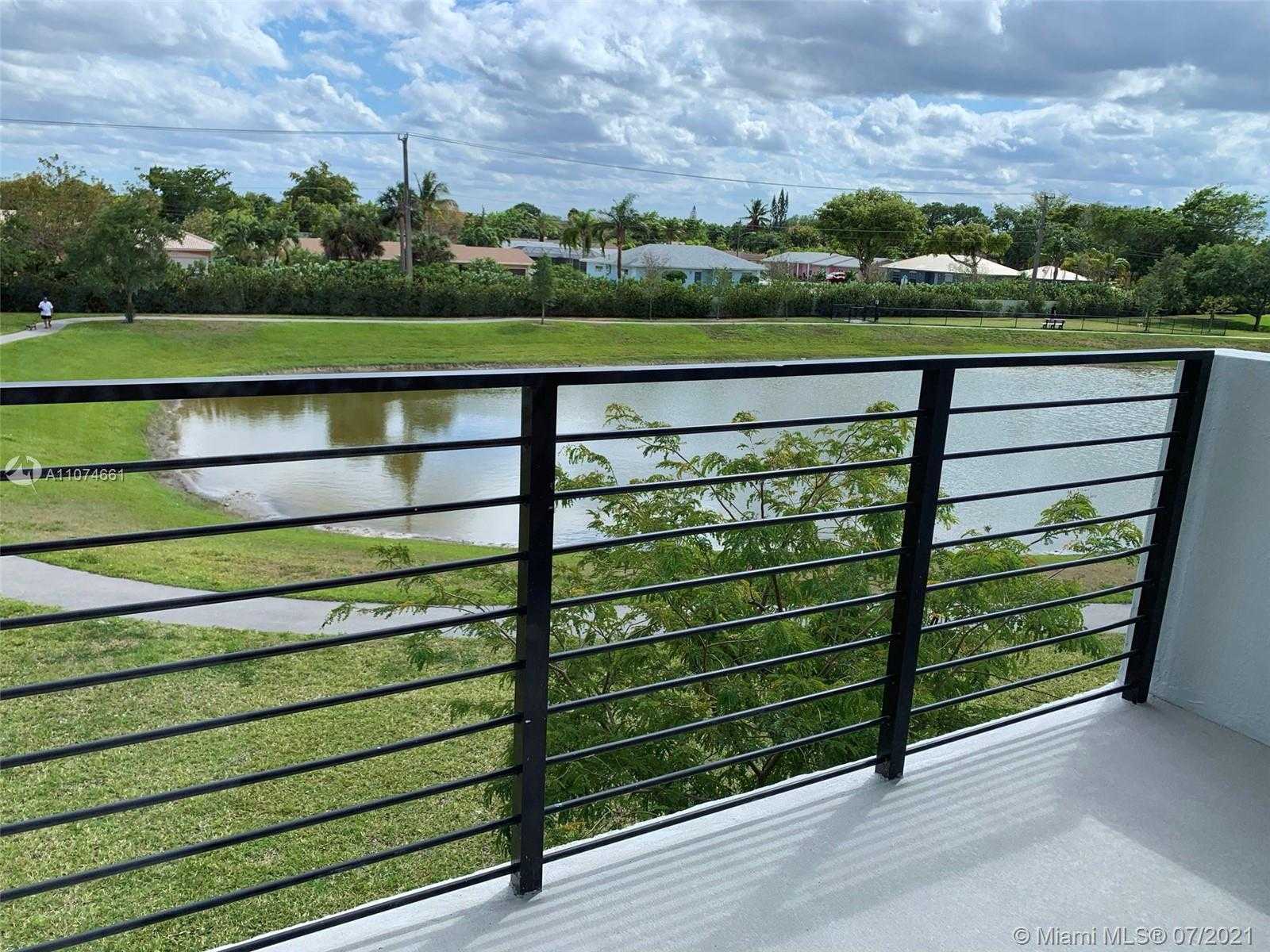 Small Image of 4364 NORTH WEST 8TH CT #4364, Plantation Number 36