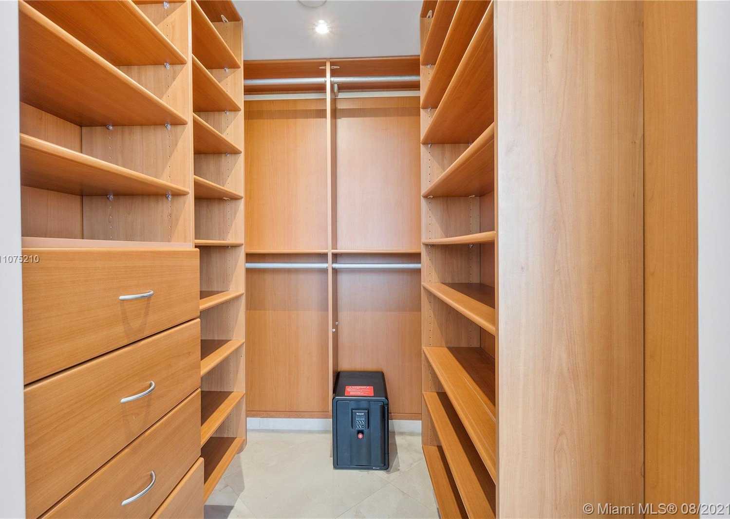 Small Image of 400 ALTON RD #903, Miami Beach Number 16