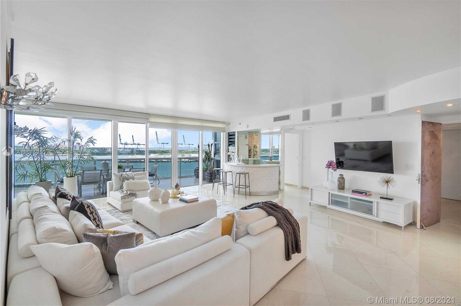 Small Image of 400 ALTON RD #903, Miami Beach Number 3