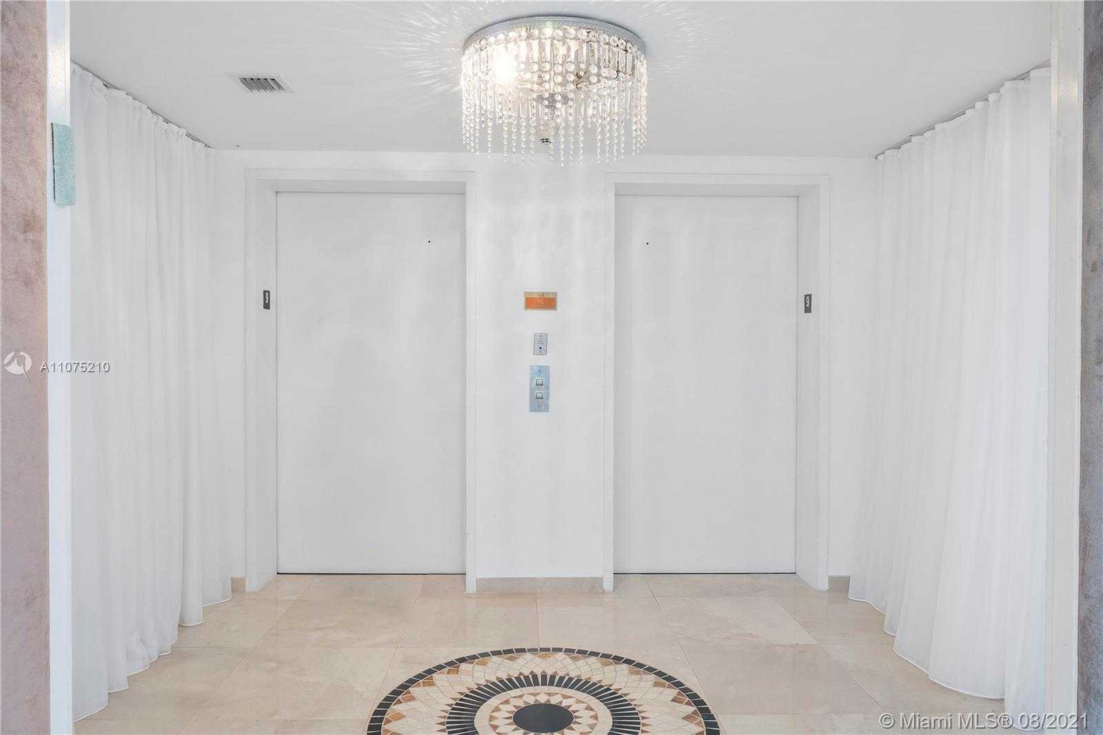 Small Image of 400 ALTON RD #903, Miami Beach Number 4