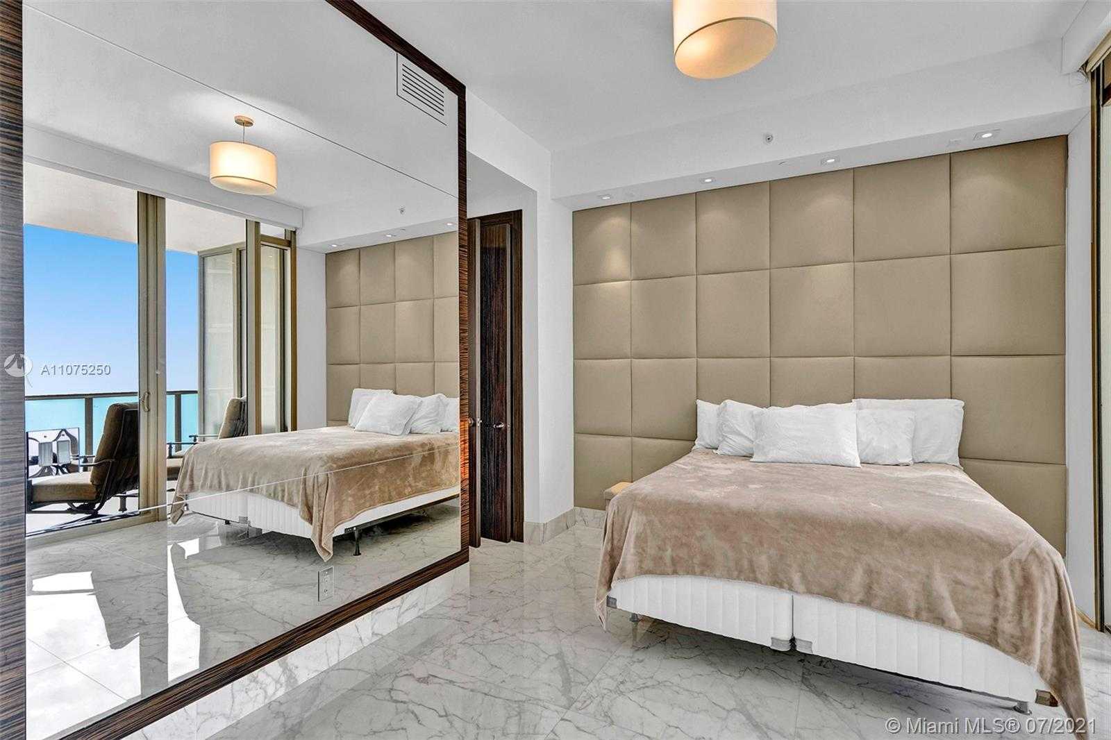 Small Image of 9705 COLLINS AVE UNIT #2204N & 2205N, Bal Harbour Number 32