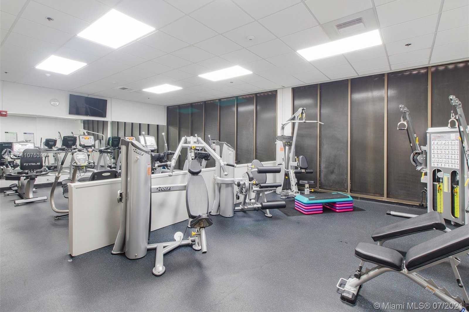 Small Image of 9511 COLLINS AVE #1208, Surfside Number 25