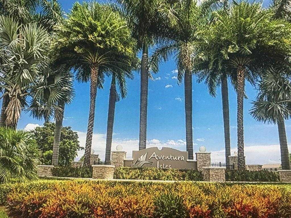 Small Image of 455 NORTH EAST 194TH TER, Miami Number 13