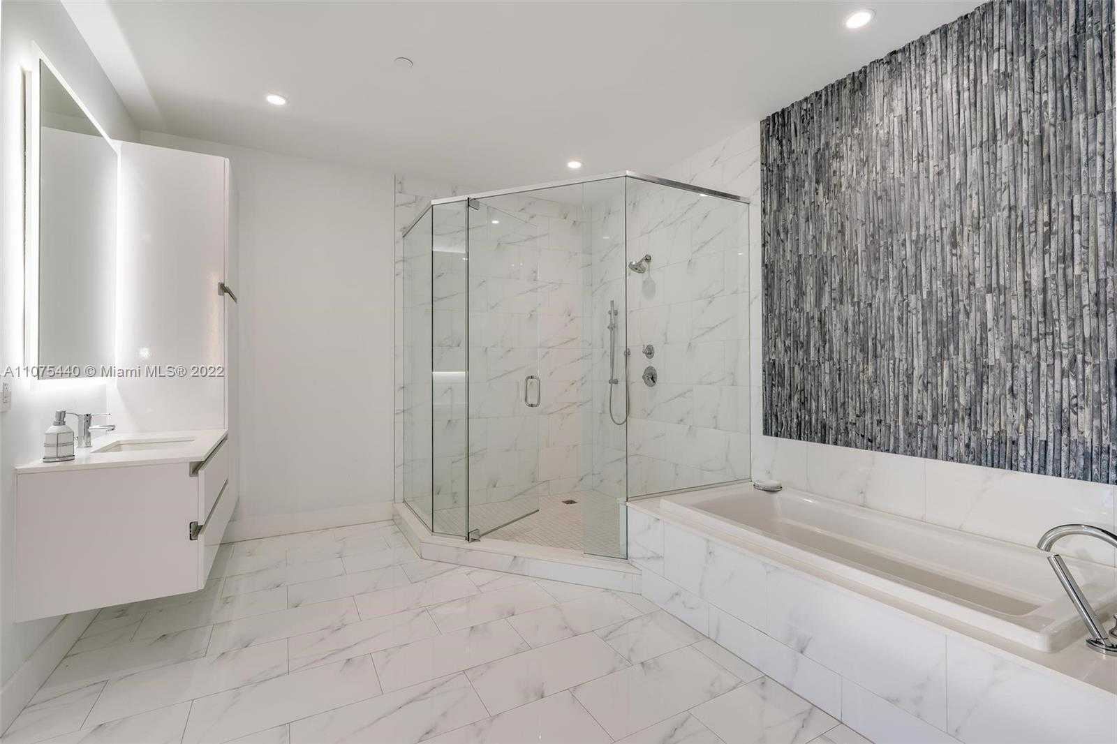 Small Image of 30 ISLE OF VENICE DR #303, Fort Lauderdale Number 18