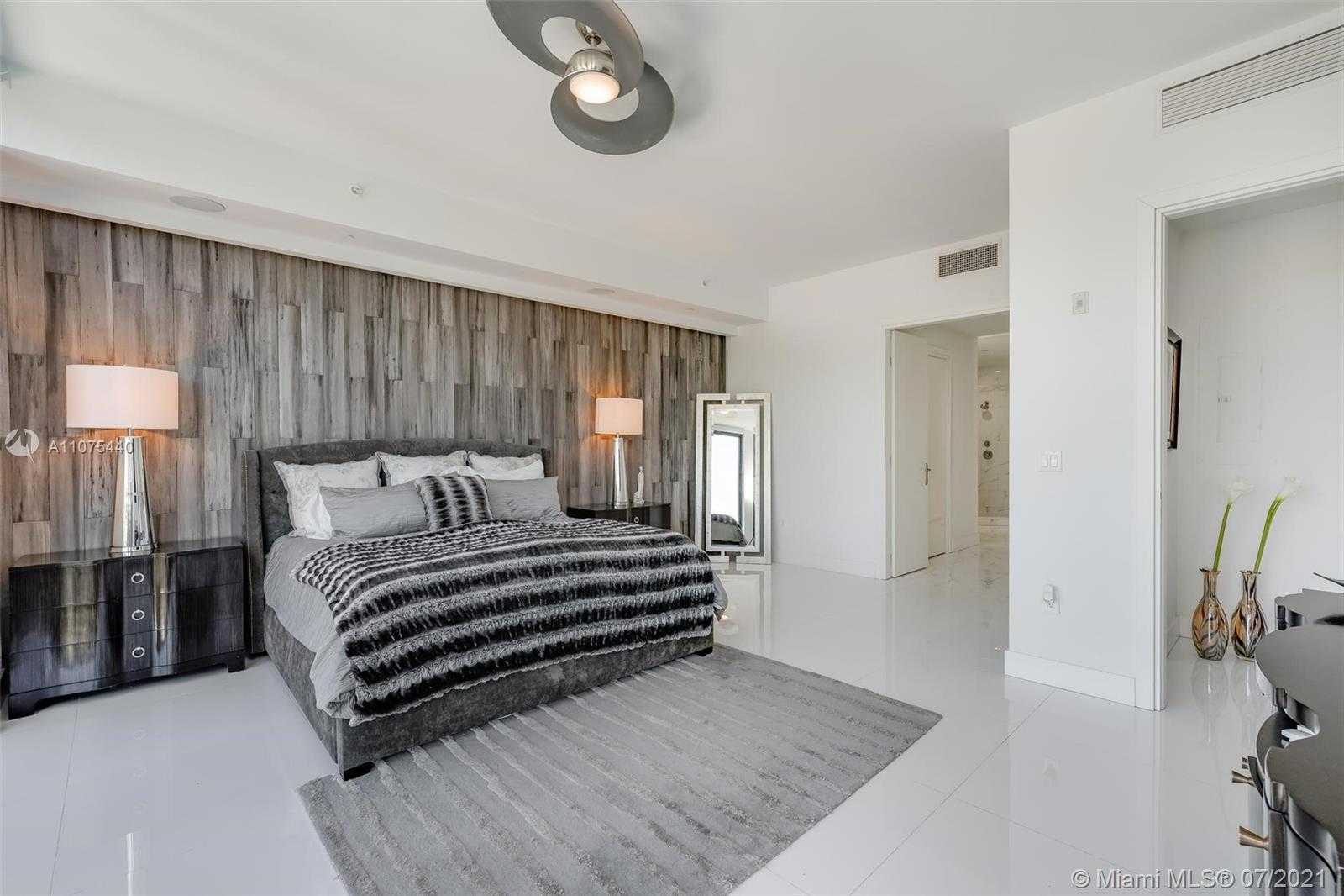 Small Image of 30 ISLE OF VENICE DR #303, Fort Lauderdale Number 30