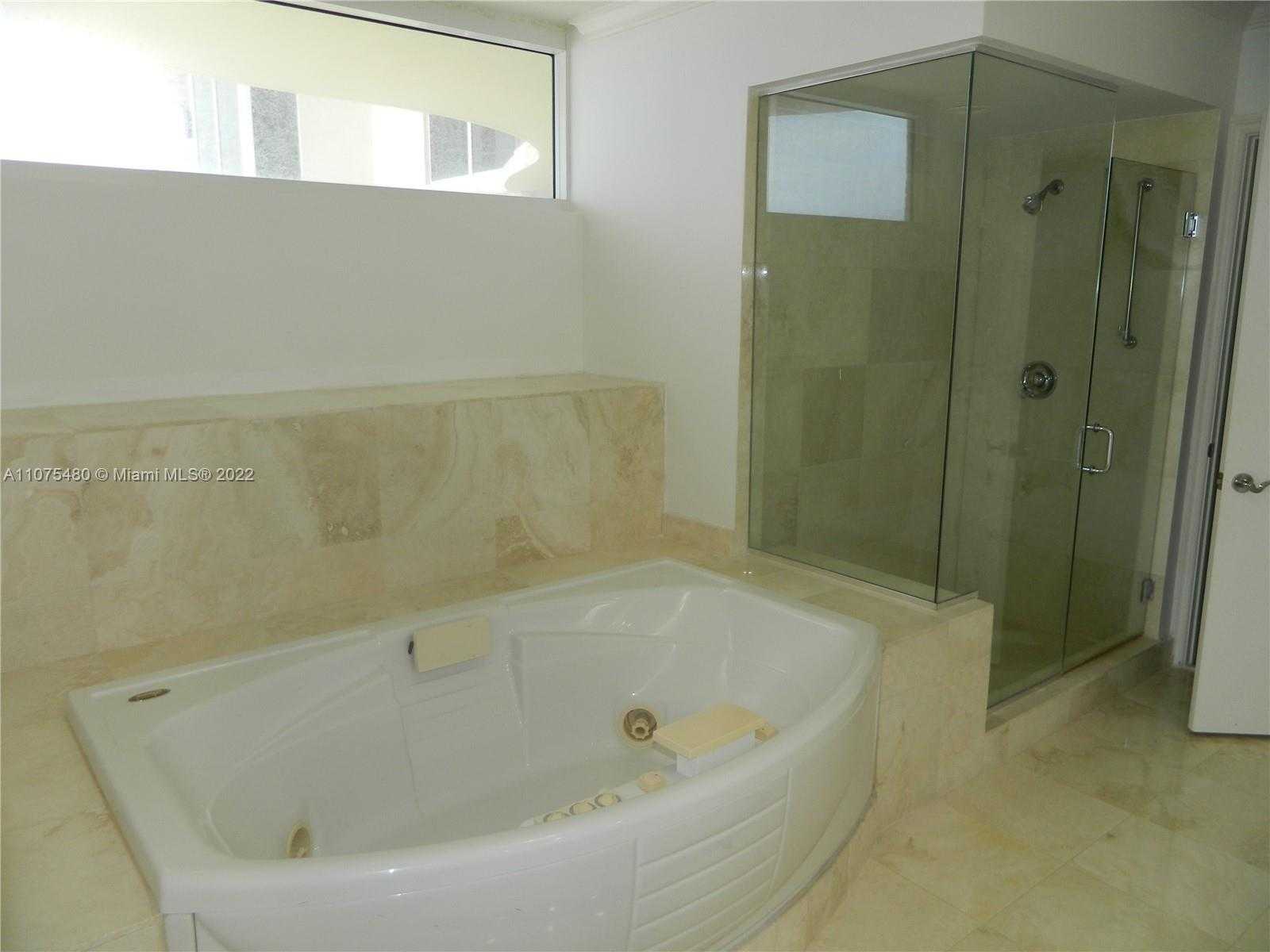 Small Image of 17555 COLLINS AVE #2403, Sunny Isles Beach Number 3