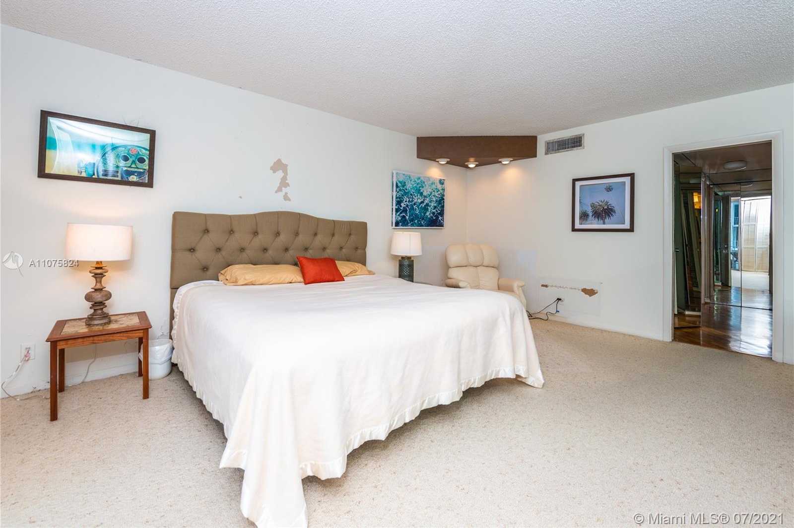 Small Image of 2784 SOUTH OCEAN BLVD #202N, Palm Beach Number 3