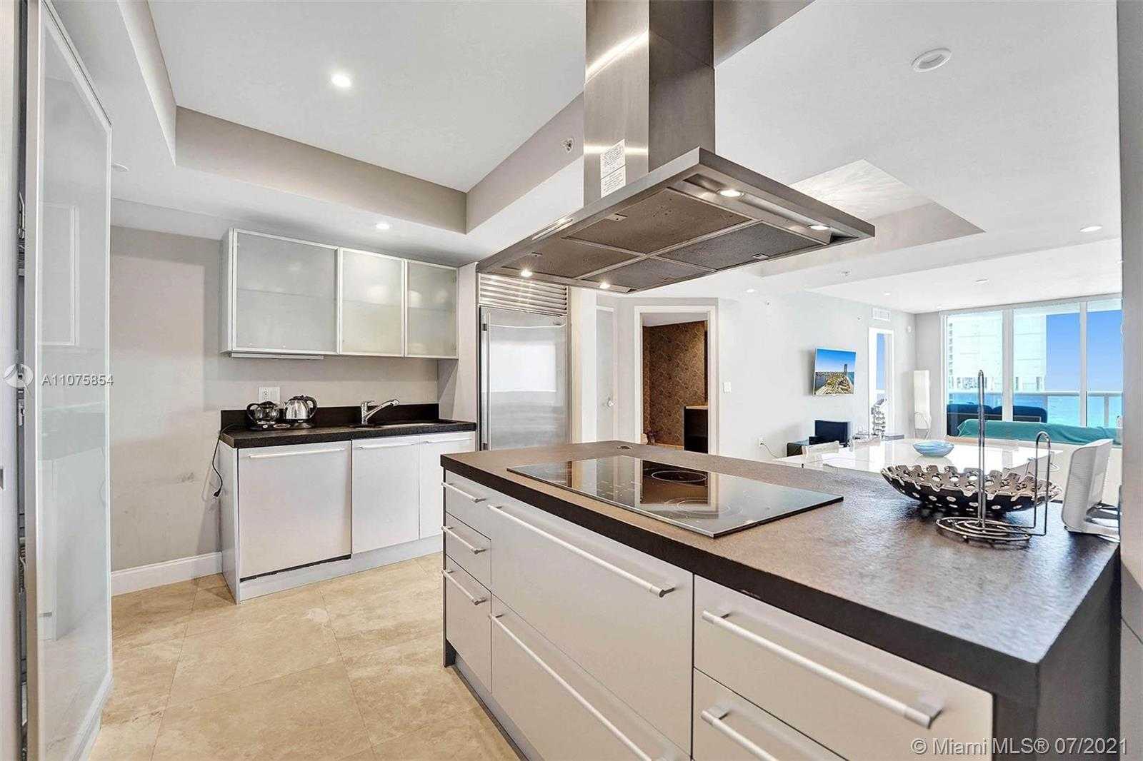 Small Image of 18201 COLLINS AVE #5202, Sunny Isles Beach Number 23