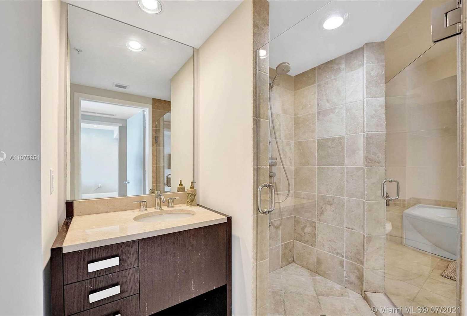 Small Image of 18201 COLLINS AVE #5202, Sunny Isles Beach Number 35