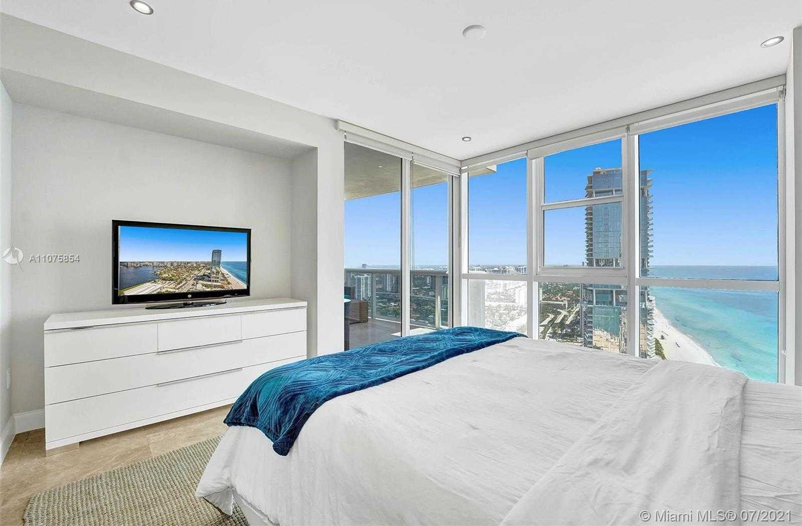Small Image of 18201 COLLINS AVE #5202, Sunny Isles Beach Number 39