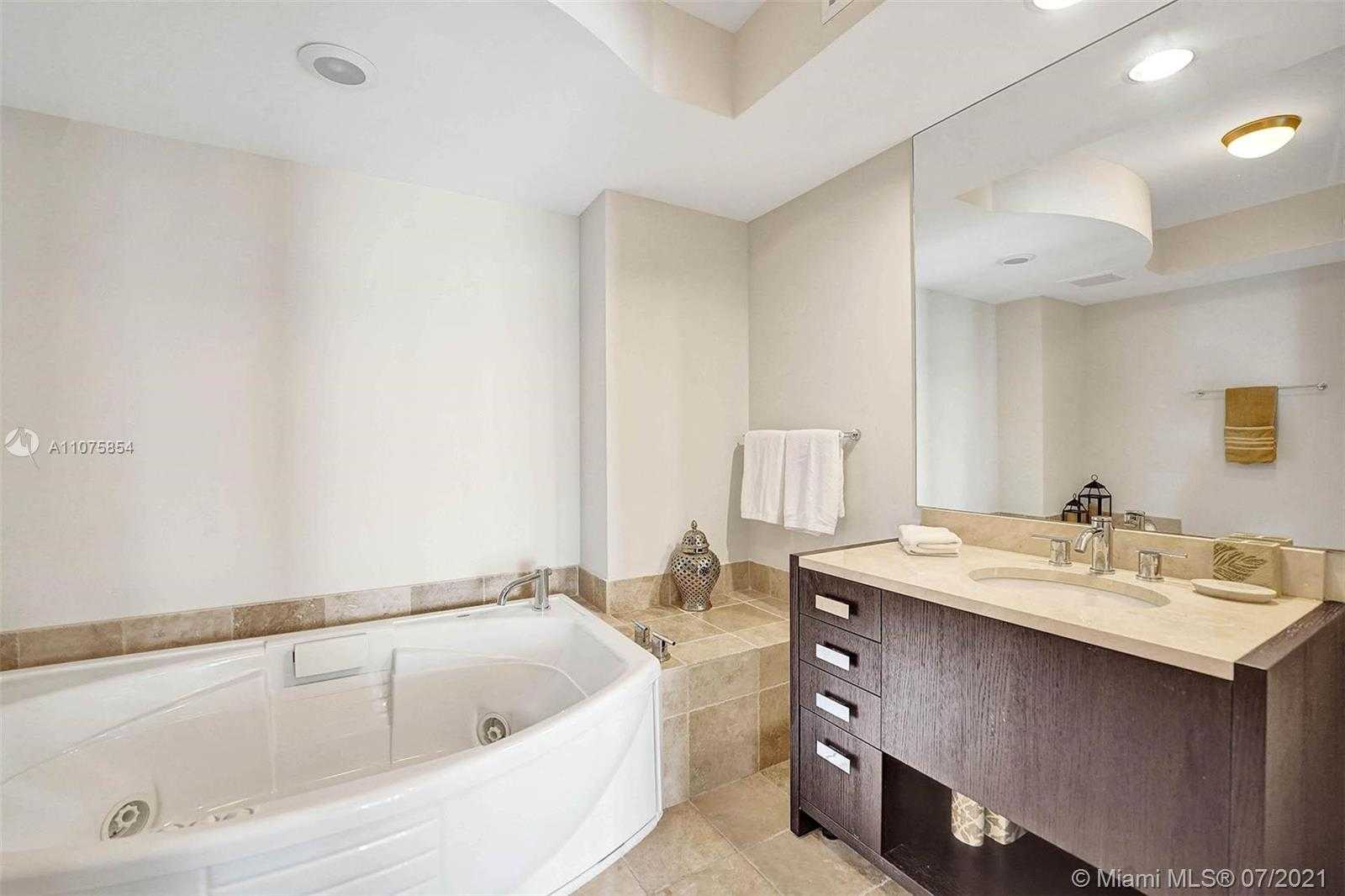 Small Image of 18201 COLLINS AVE #5202, Sunny Isles Beach Number 42
