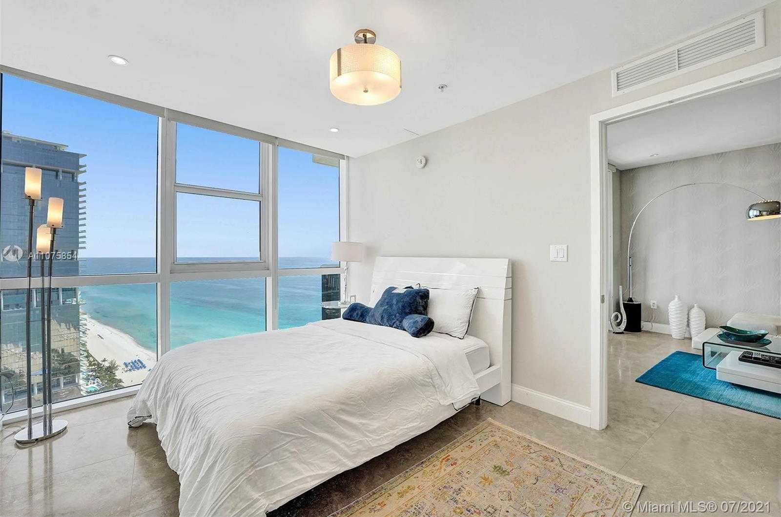 Small Image of 18201 COLLINS AVE #5202, Sunny Isles Beach Number 47
