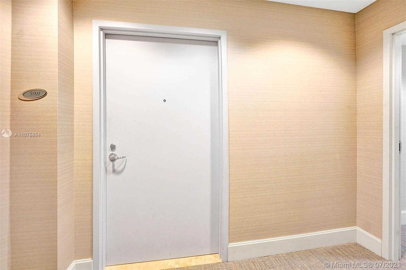 Small Image of 18201 COLLINS AVE #5202, Sunny Isles Beach Number 51