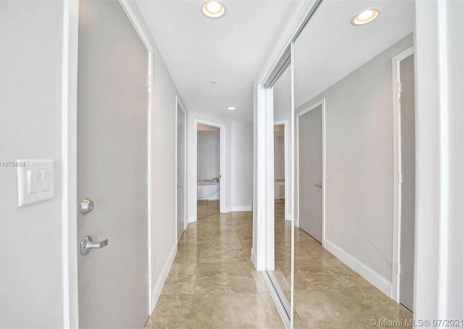 Small Image of 18201 COLLINS AVE #5202, Sunny Isles Beach Number 52