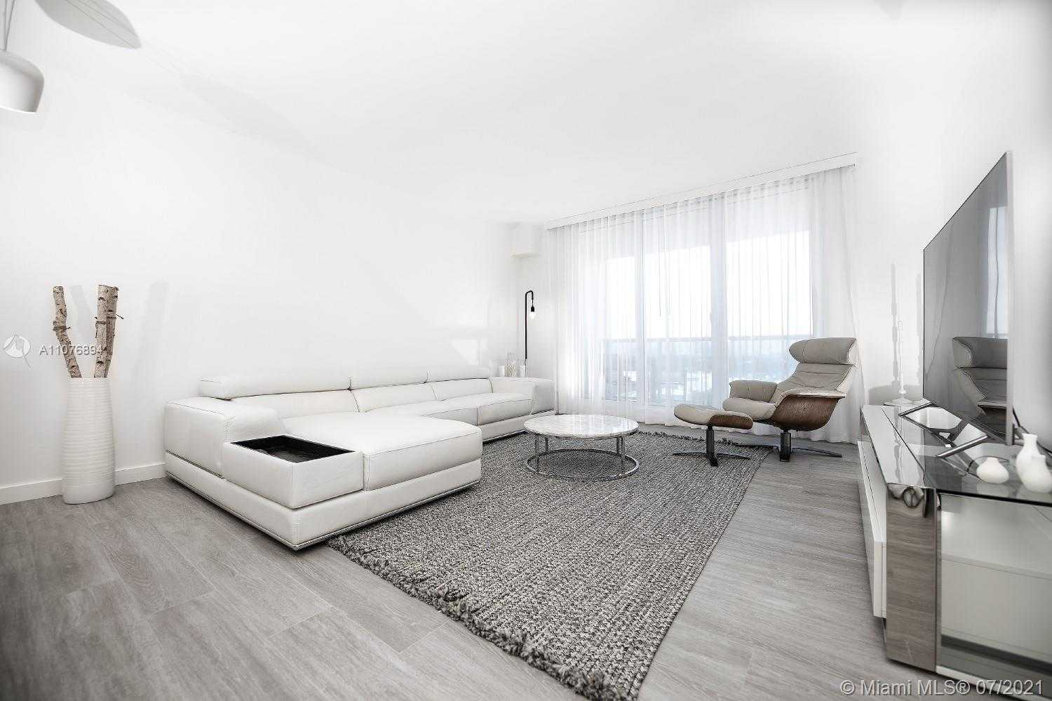 Small Image of 2301 COLLINS AVE #1534, Miami Beach Number 3
