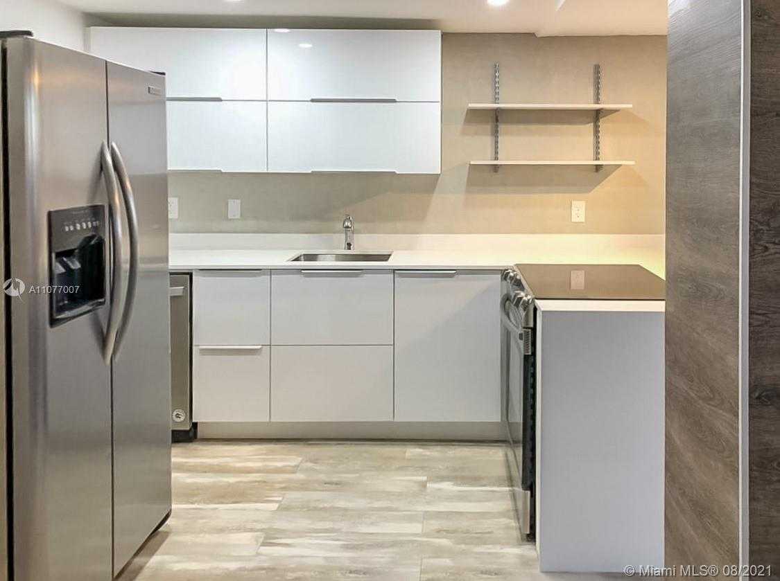 Small Image of 2829 INDIAN CREEK DR #505, Miami Beach Number 19