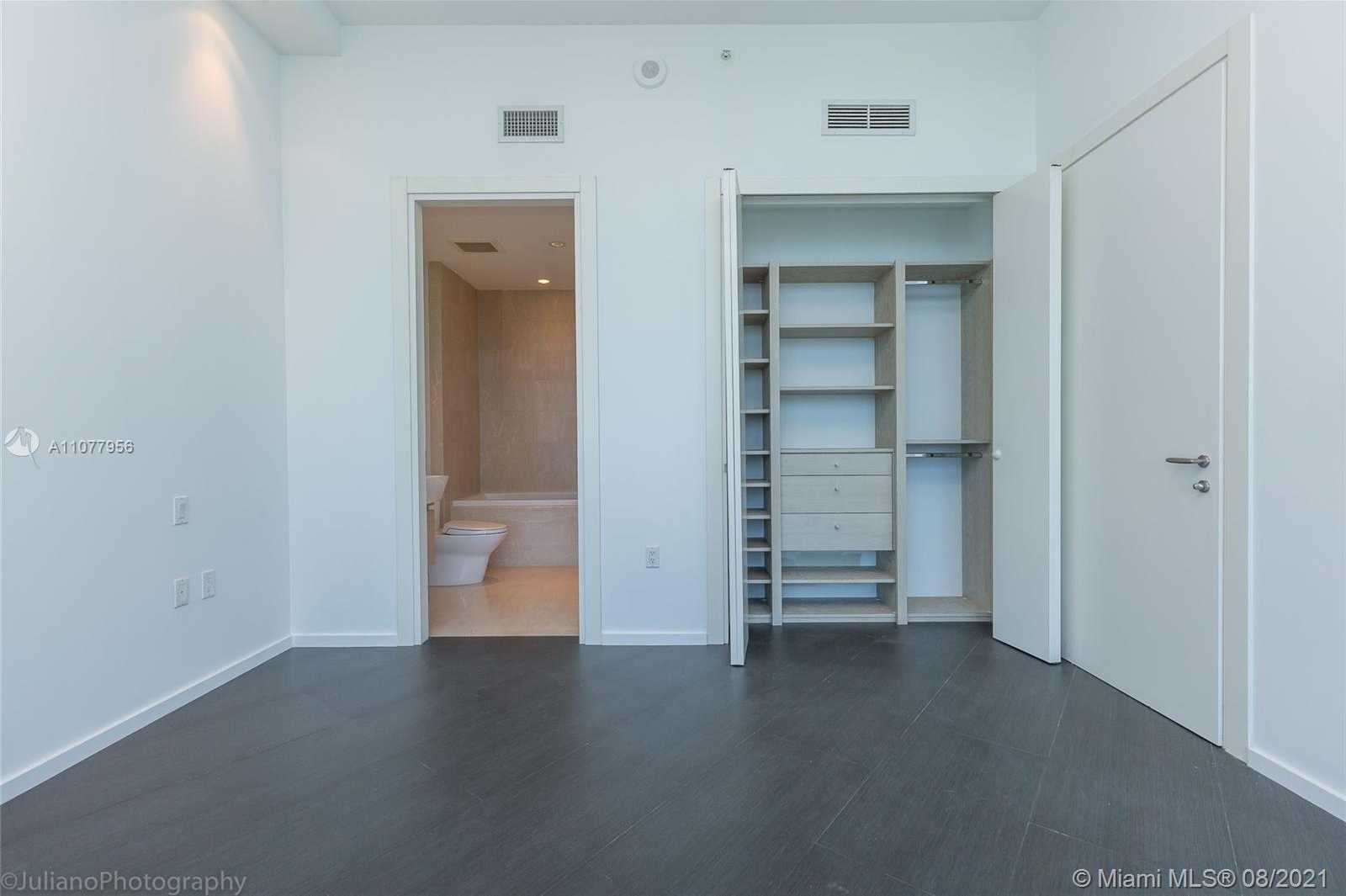 Small Image of 200 BISCAYNE BLVD WAY #5204, Miami Number 15