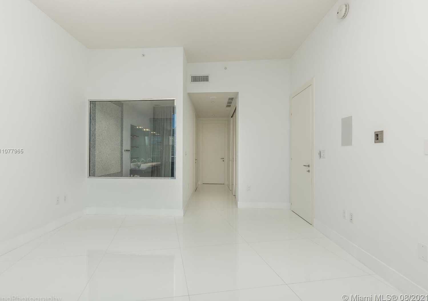 Small Image of 200 BISCAYNE BLVD WAY #5208, Miami Number 14