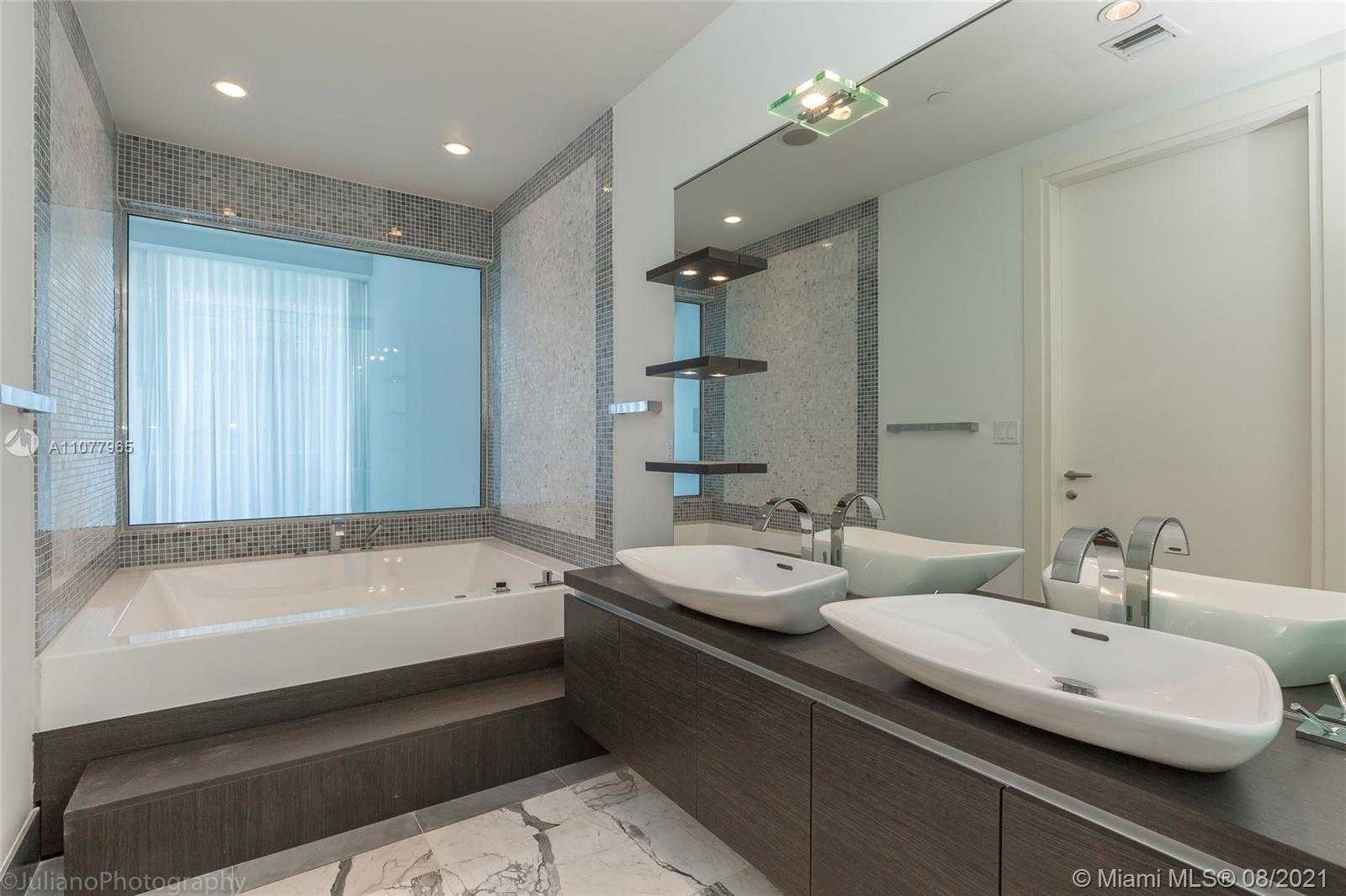 Small Image of 200 BISCAYNE BLVD WAY #5208, Miami Number 17