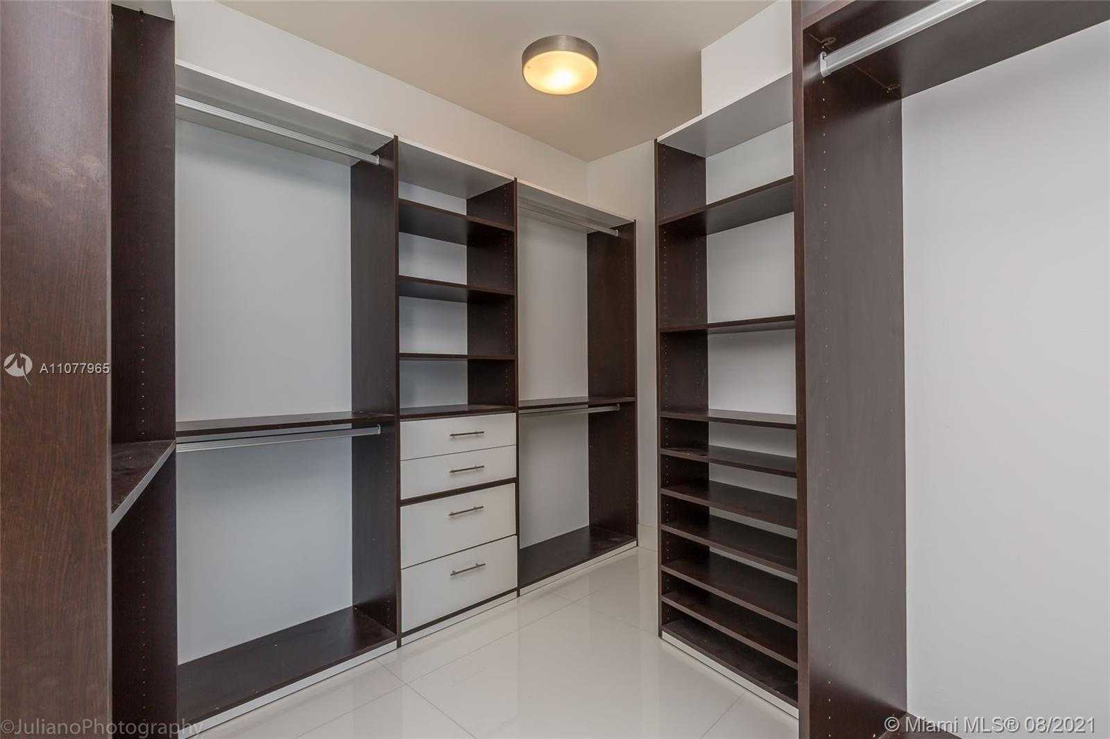Small Image of 200 BISCAYNE BLVD WAY #5208, Miami Number 18