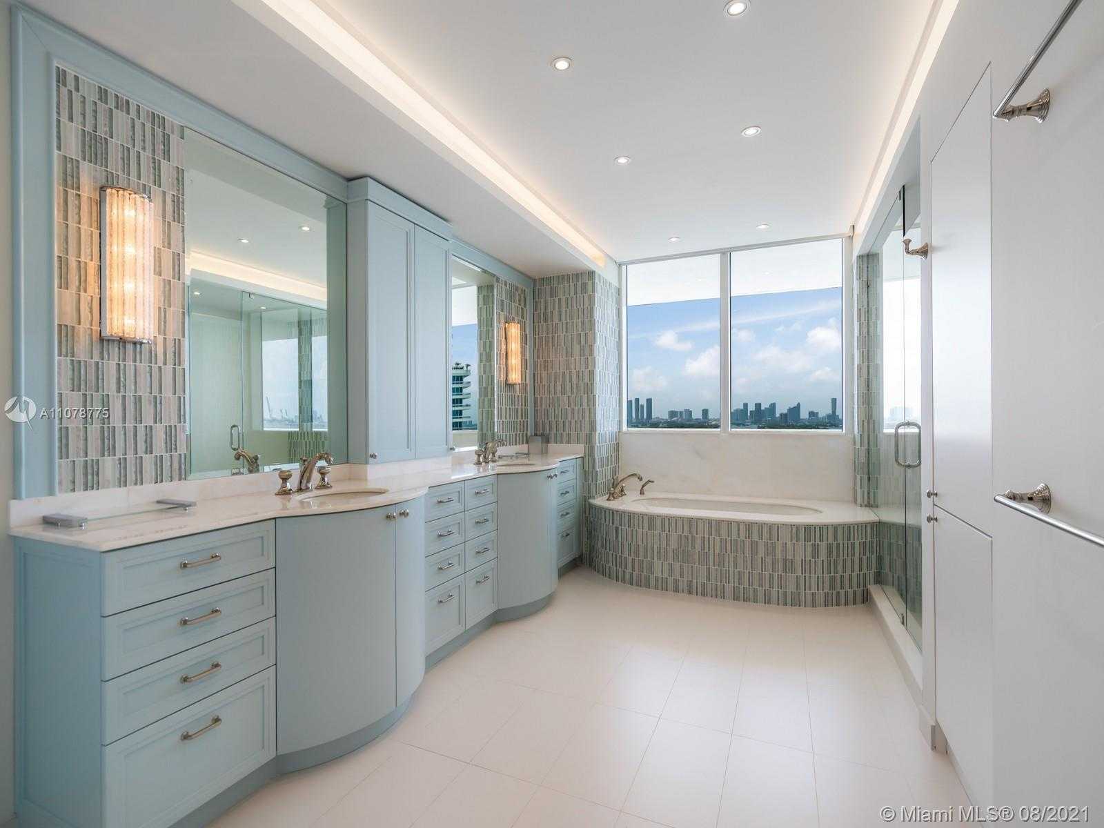 Small Image of 450 ALTON RD #1801-3, Miami Beach Number 14