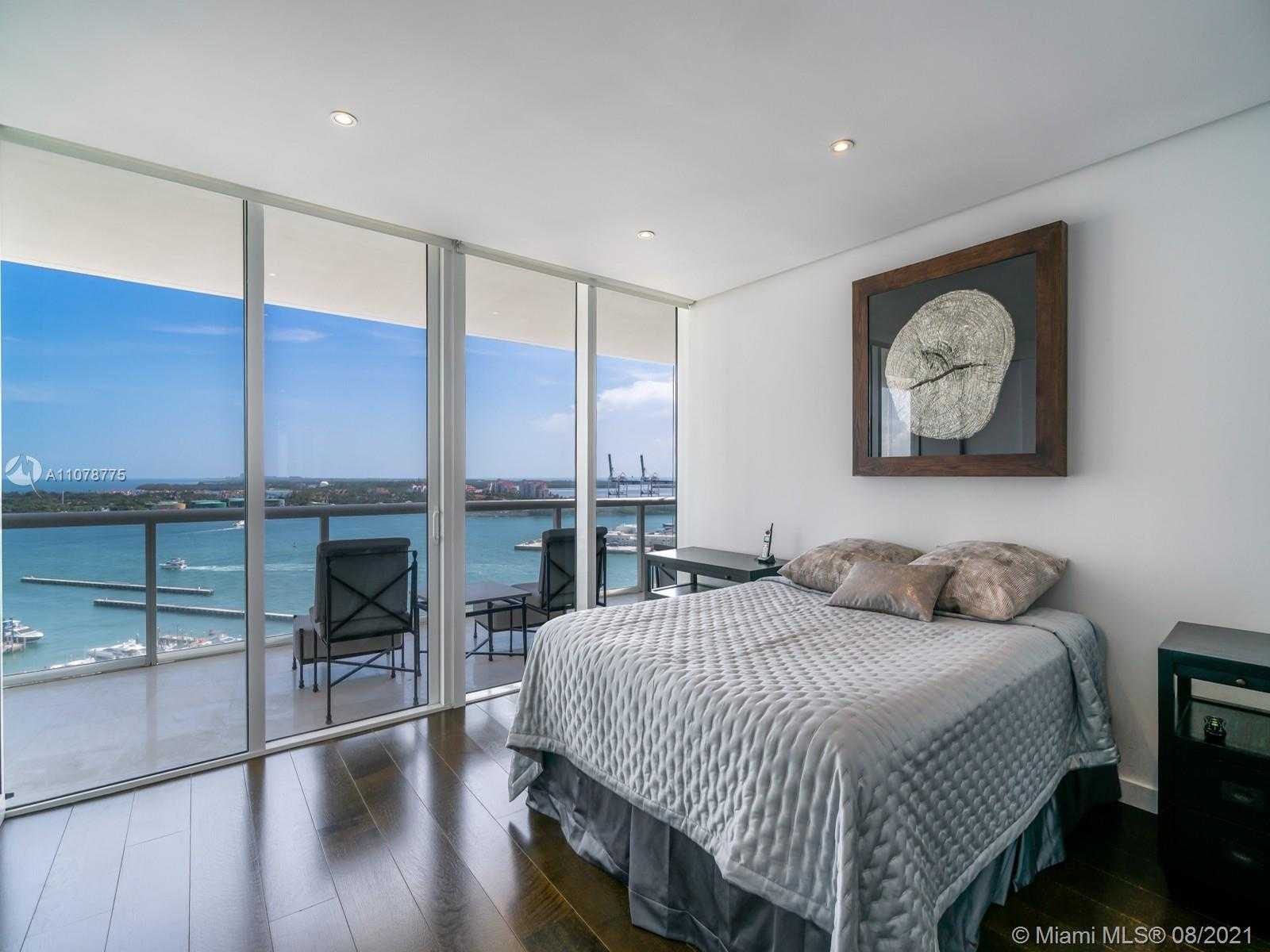 Small Image of 450 ALTON RD #1801-3, Miami Beach Number 15