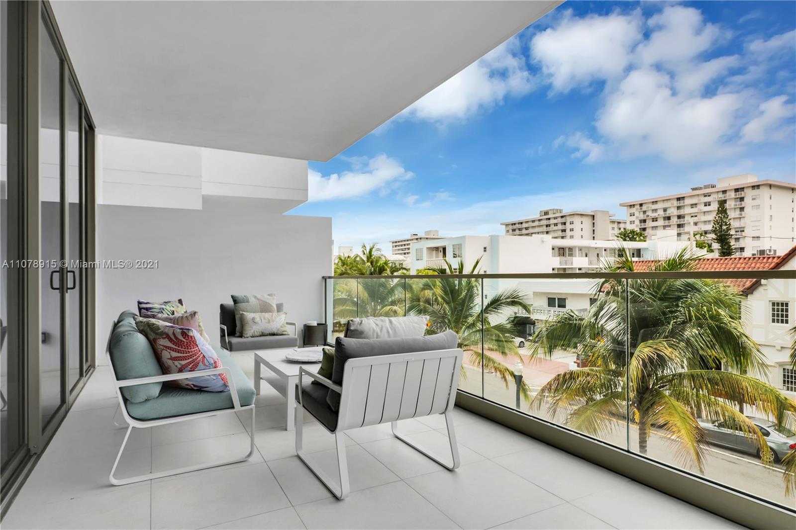 Small Image of 300 COLLINS AVE #3C, Miami Beach Number 13
