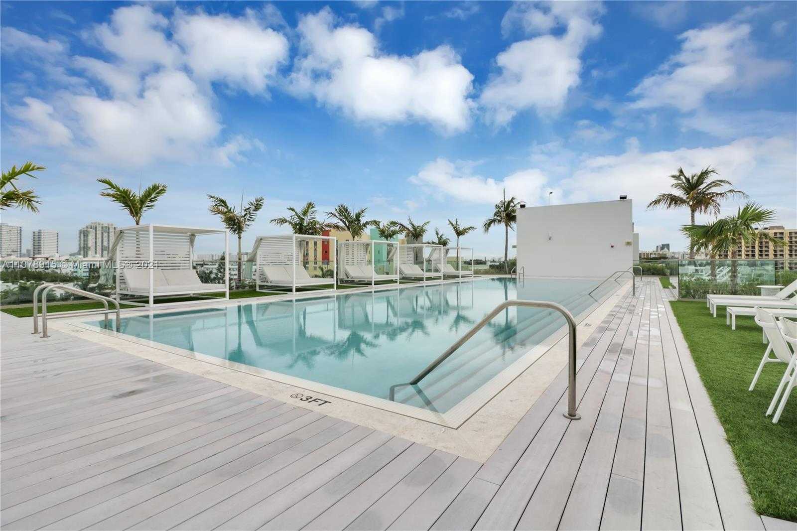 Small Image of 300 COLLINS AVE #3C, Miami Beach Number 16